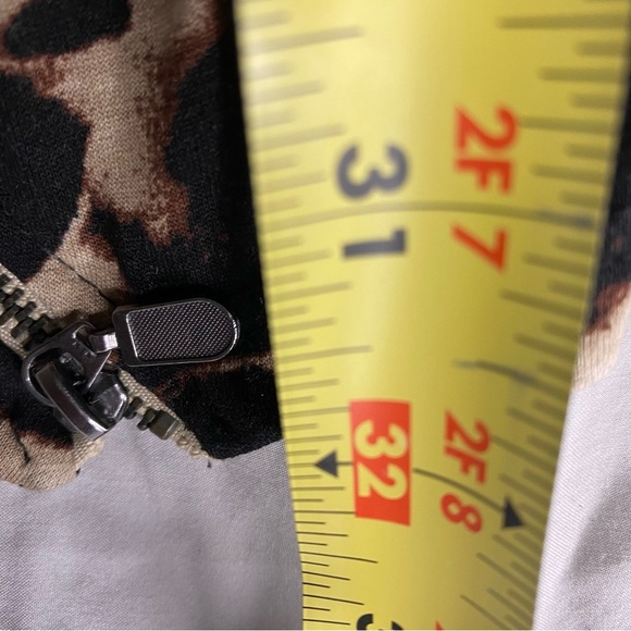 JOSEPH RIBKOFF Stretch Zip Around Animal Print Sheath Dress Size 8 Classy Sleek - Picture 7 of 7